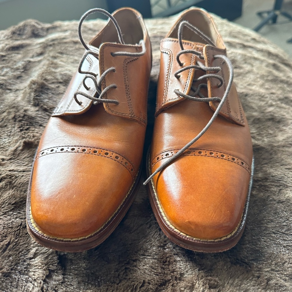 Cole HaanClassic Brown Leather cap toe Men's Dress Shoes